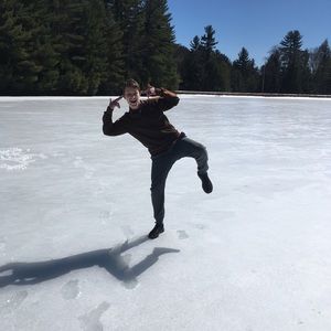 Meet your Posher, Alex